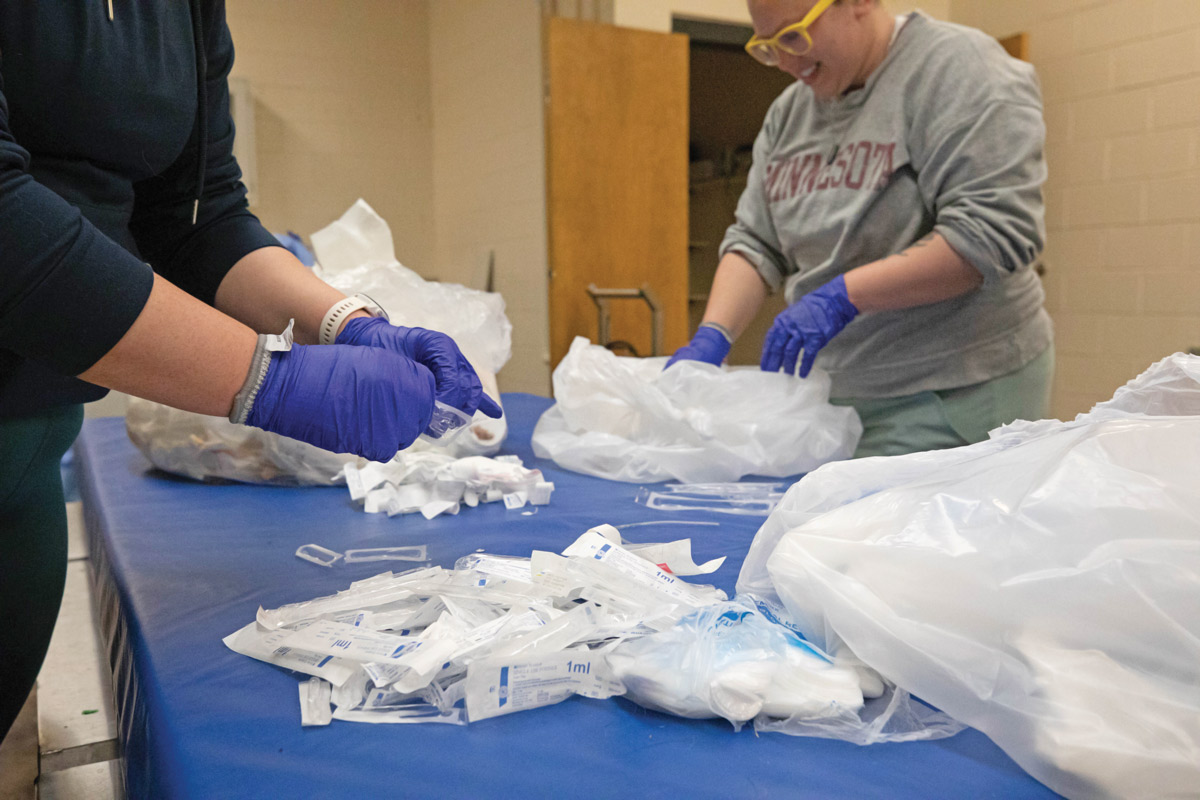 A group of students at Colorado State University’s College of Veterinary Medicine and Biomedical Sciences participatED in conducting a waste audit of the anesthesia and surgery sections at CSU’s Veterinary Teaching Hospital.